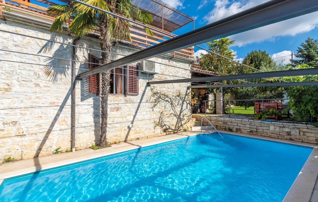 House Peresiji Hotel Стая снимка