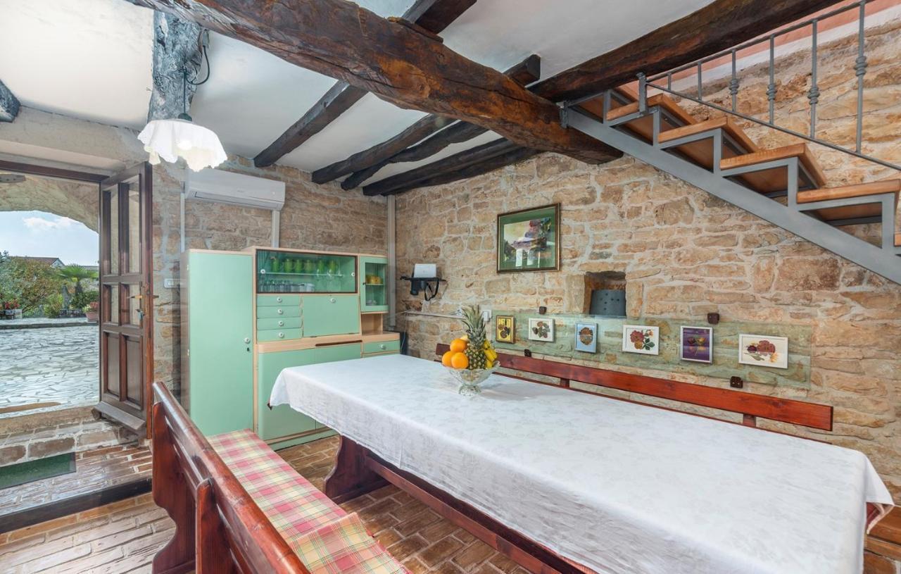 House Peresiji Hotel Стая снимка