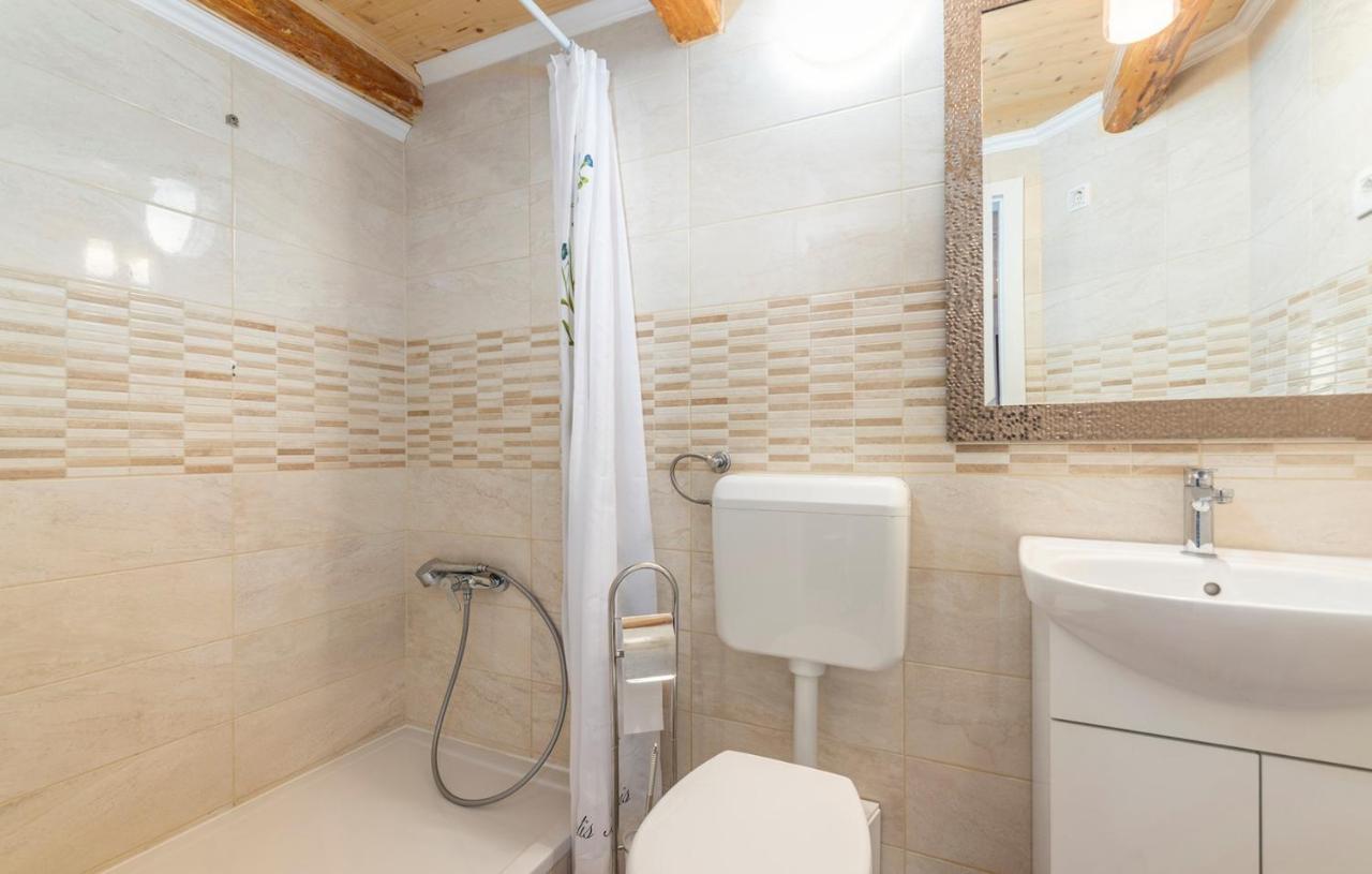House Peresiji Hotel Стая снимка