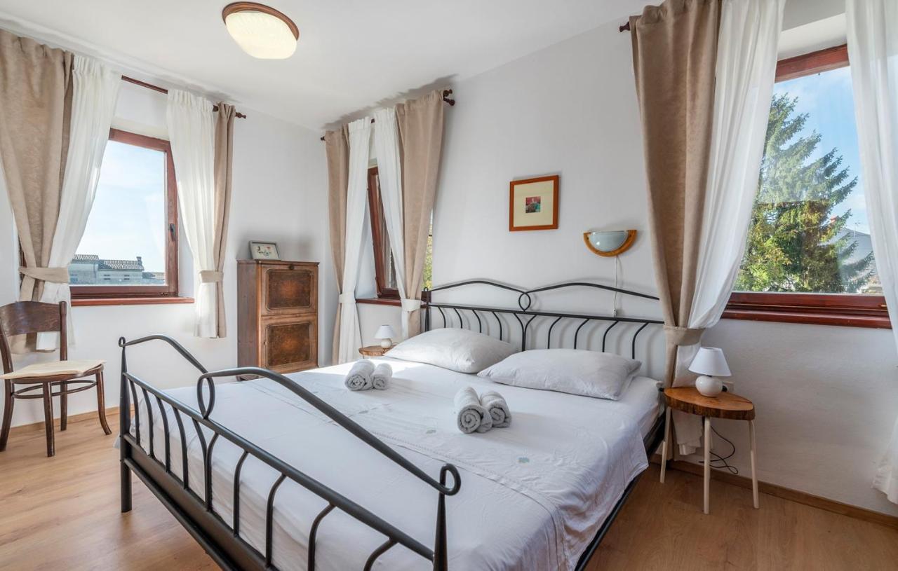 House Peresiji Hotel Стая снимка