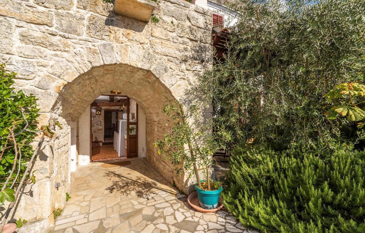 House Peresiji Hotel Стая снимка