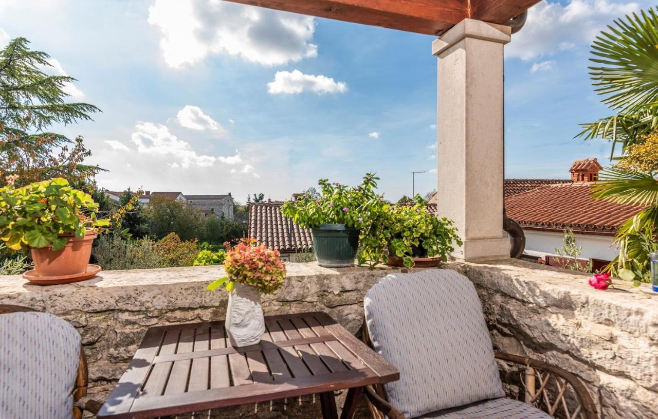 House Peresiji Hotel Стая снимка