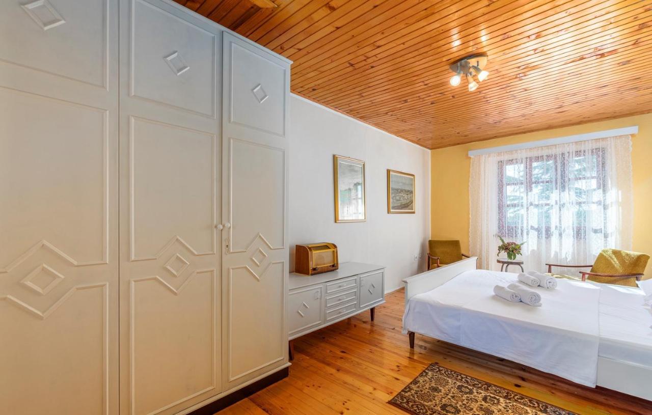 House Peresiji Hotel Стая снимка